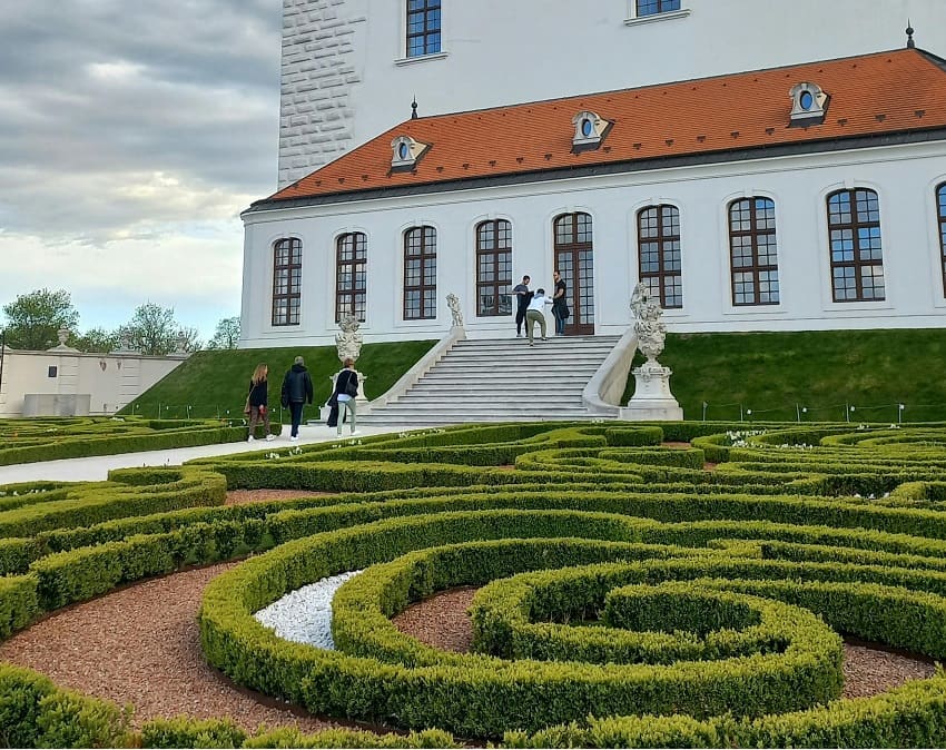 jardim castelo de bratislava eslováquia