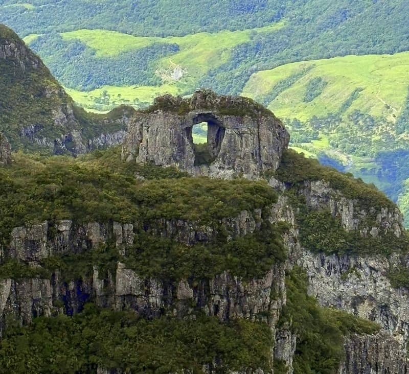 pedra furada urubici