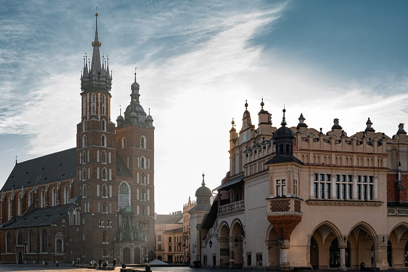 Vista da Praça do Mercado de Cracóvia, uma das cidades que mais me surpreenderam na Europa