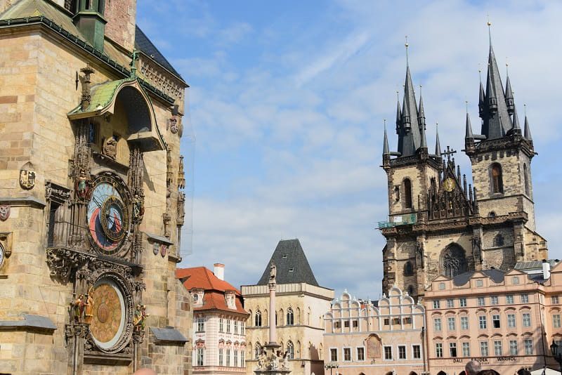 Relógio Astronômico na Praça da Cidade Velha de Praga